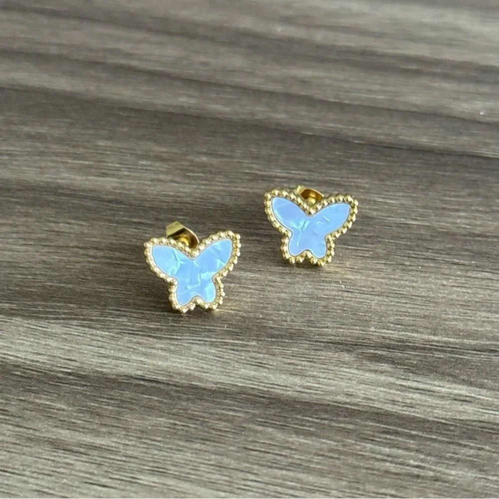 Butterfly Earrings Q873